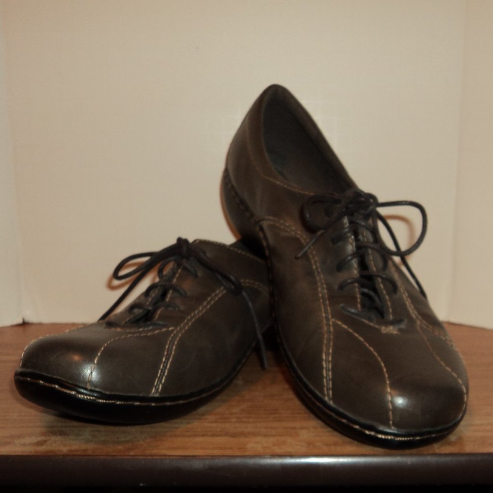 Clarks Collection Women's 11M (US) Lace Up Gray Leather Shoes Casual